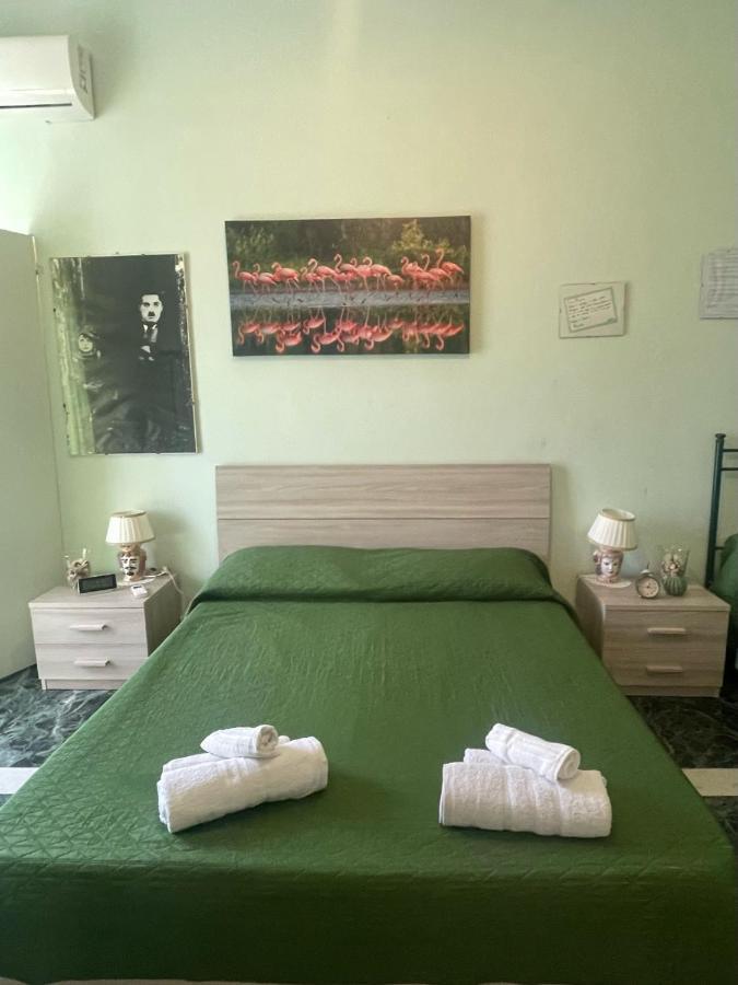 Maya'S Apartment Close To Ballaro Market And Central Station Palermo Eksteriør bilde