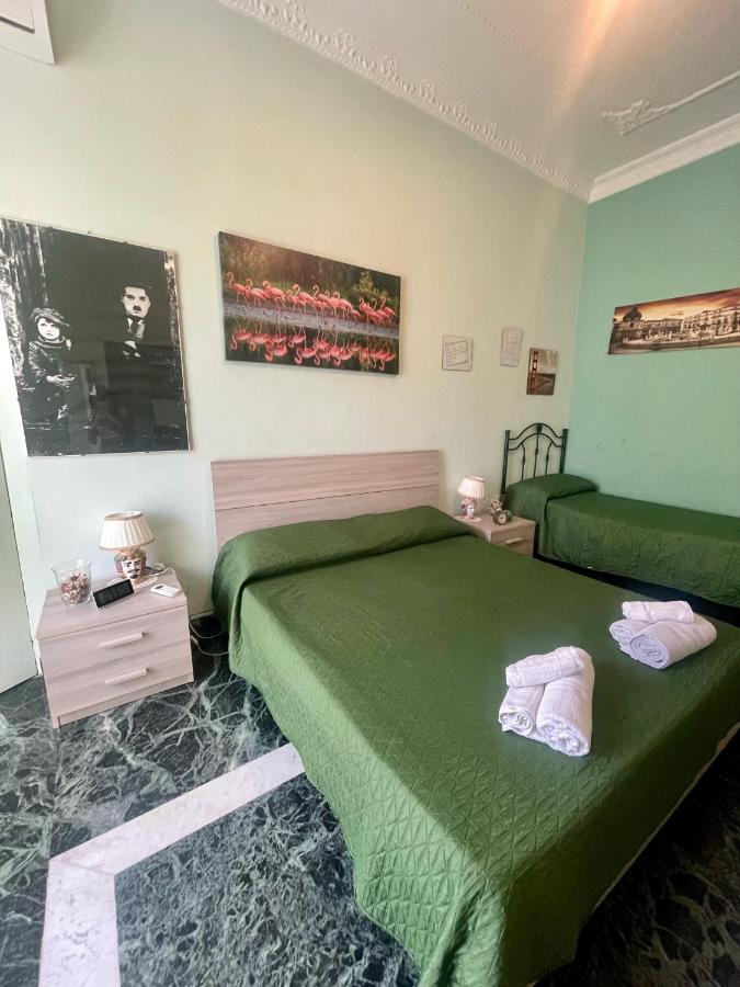 Maya'S Apartment Close To Ballaro Market And Central Station Palermo Eksteriør bilde
